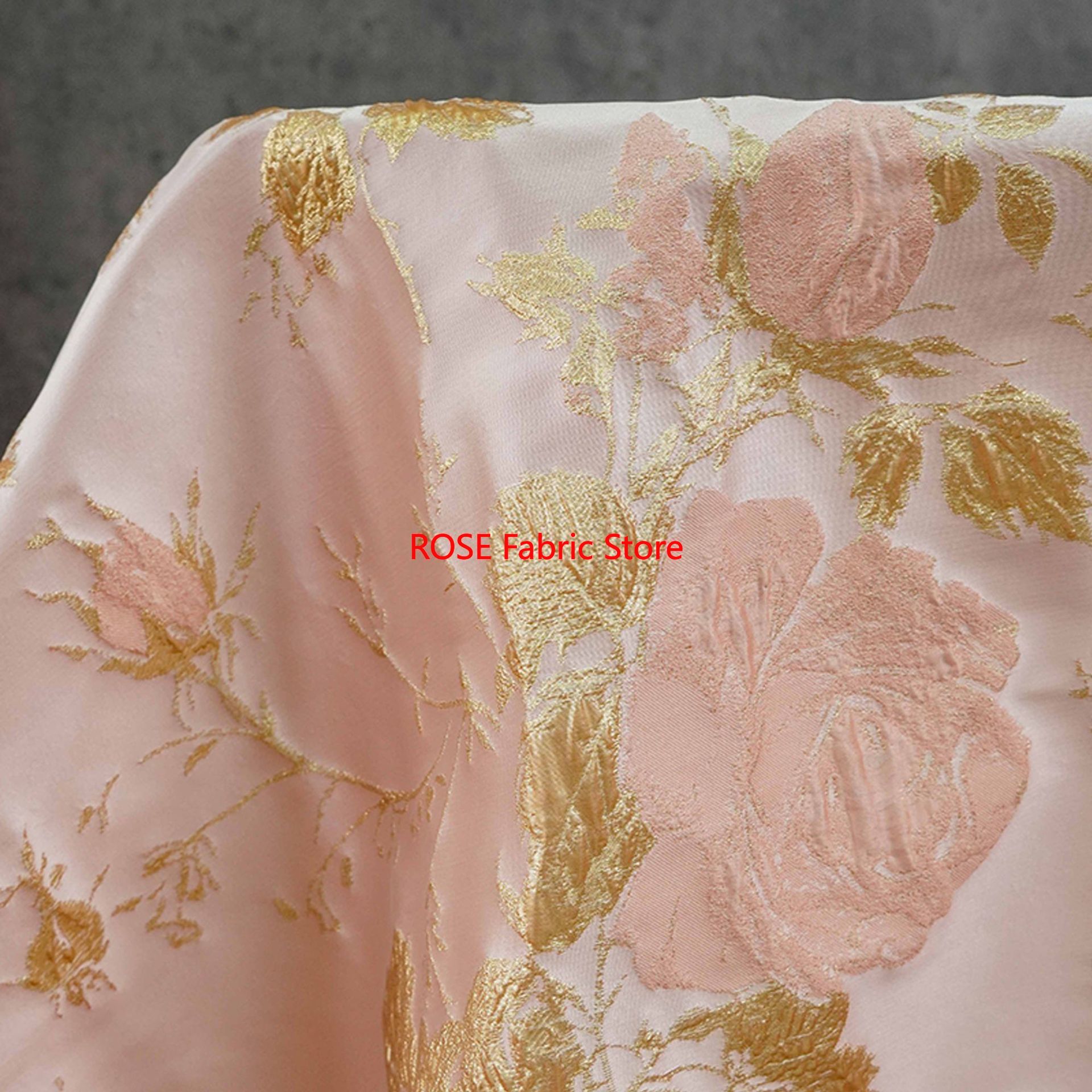 Sewing Jackets - Tela Jacquard Floral de seda dorada