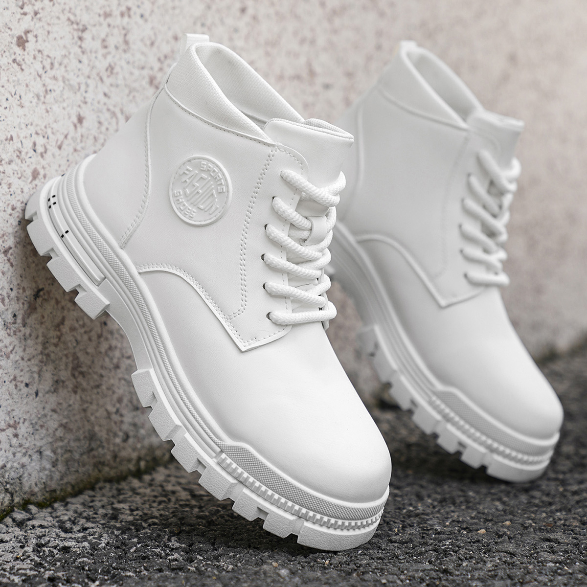 Botas de moto blancas a la mod - Sewing Cloth reseña y precio