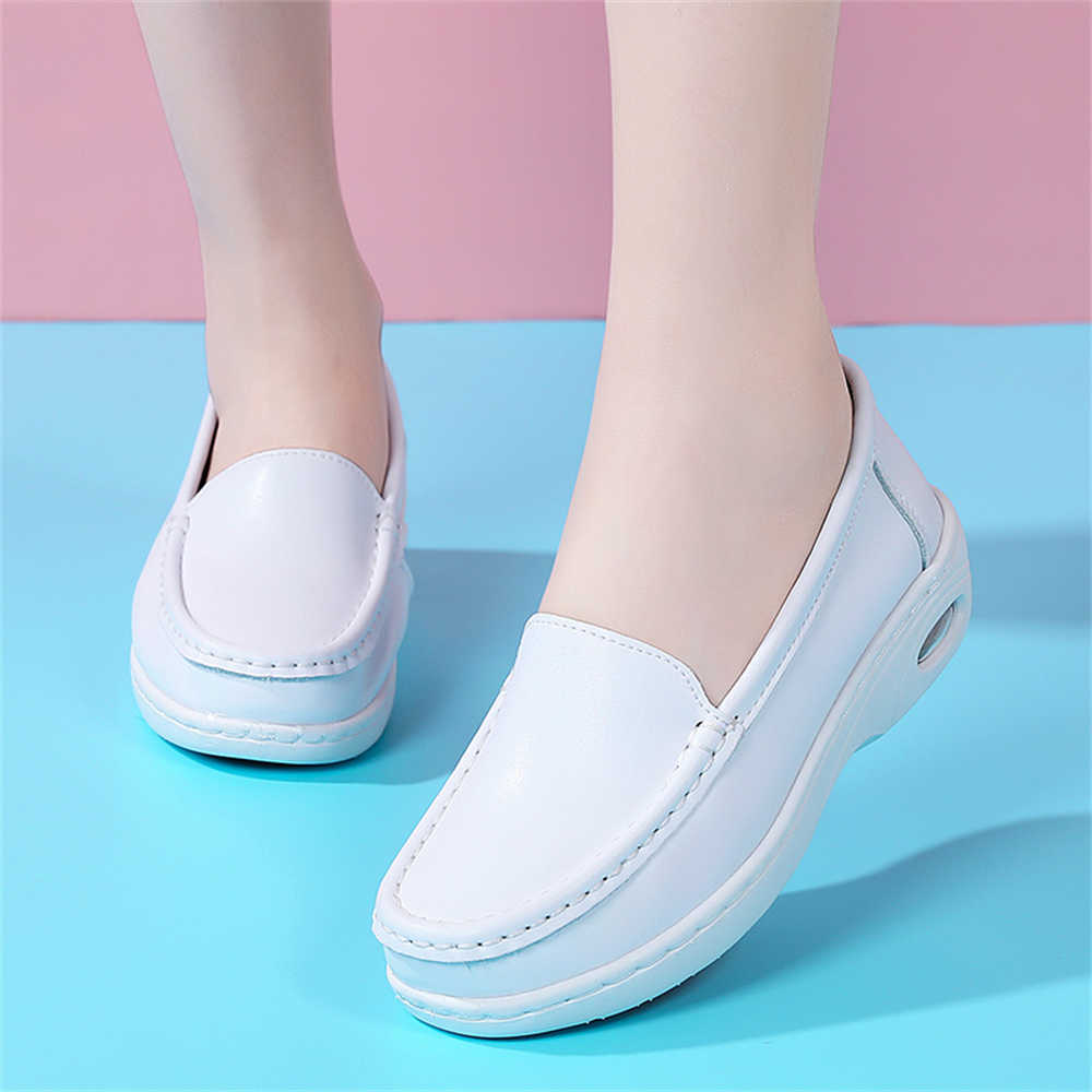Zapatos de tacón de suela blan - Sewing Industry reseña y precio